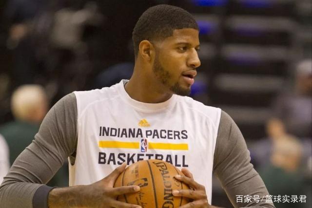 F1实时积分榜：诺里斯领先皮亚斯特里22分，领先维斯塔潘25分（F1最新积分：诺里斯以22分优势压过皮亚斯特里，对维斯塔潘领先25分）