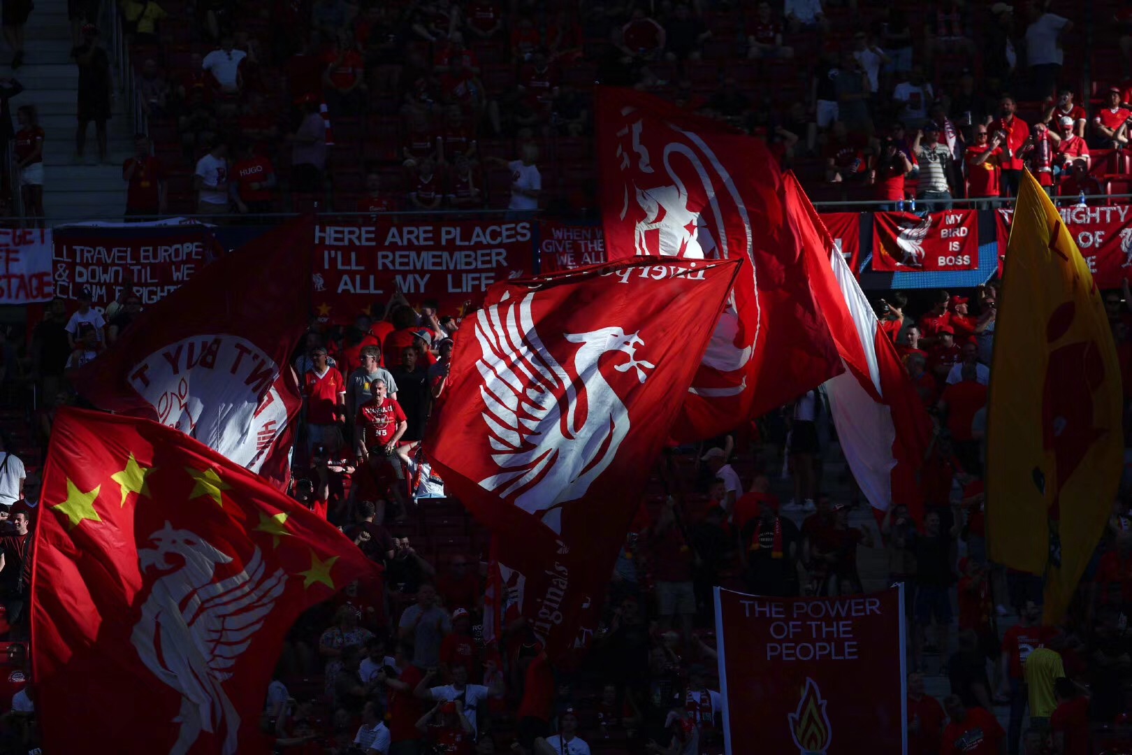 布兰登·米勒的赛季挑战：肩部伤势与坚韧不拔（布兰登·米勒赛季考验：肩伤困扰与顽强拼搏）